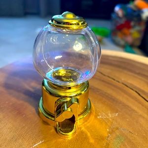 Mini gold gumball machine